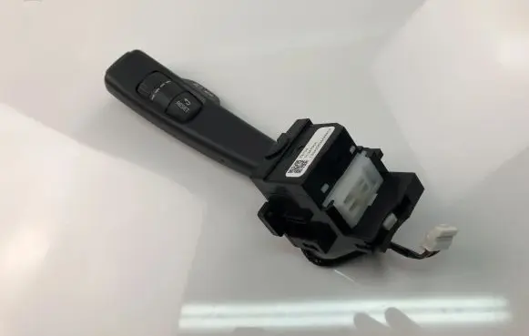 Volvo V40 Indicator stalk 31327904