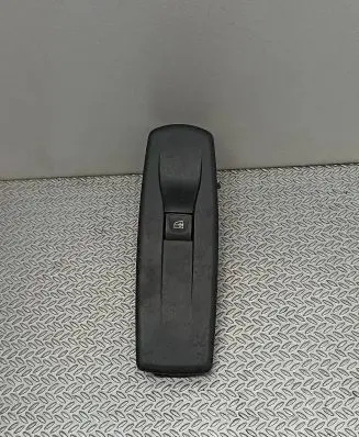 Renault Laguna III Electric window control switch E30176 2318C