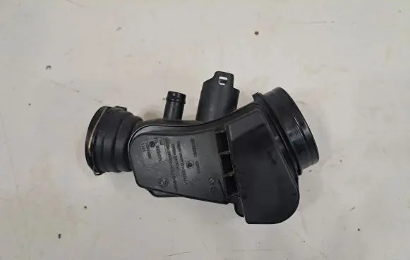 BMW 2 F22 F23 Air intake hose/pipe 8601681
