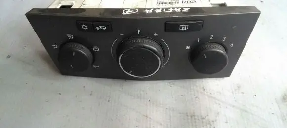 Opel Zafira B Climate control unit 13231057