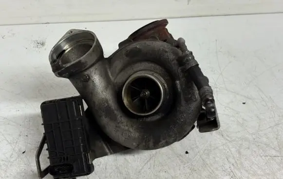 BMW 5 E60 E61 Turbo 7794259