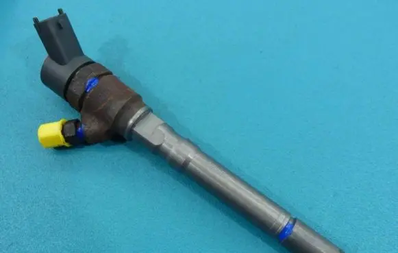 KIA Carens I Fuel injector 0445110064 IMPRK1153481