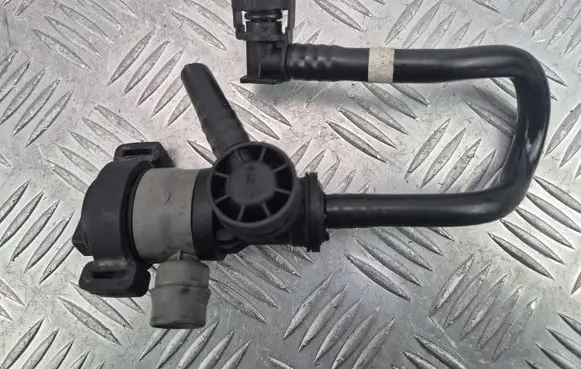 BMW X3 F25 Valve vacuum 7636144