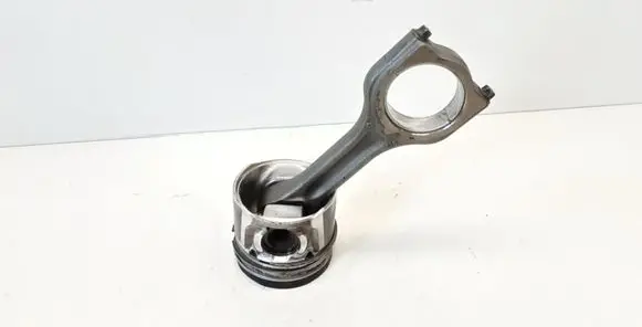 Peugeot 307 Piston with connecting rod