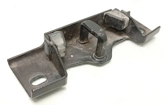 Volvo XC70 Loading door lock loop/hook striker 30674768