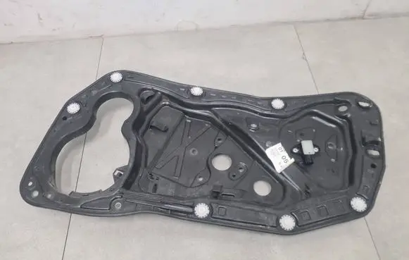 Volkswagen PASSAT CC Other front door trim element 3C8837756D