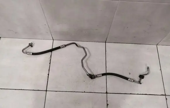 Mercedes-Benz S C217 Power steering hose/pipe/line A1663201353