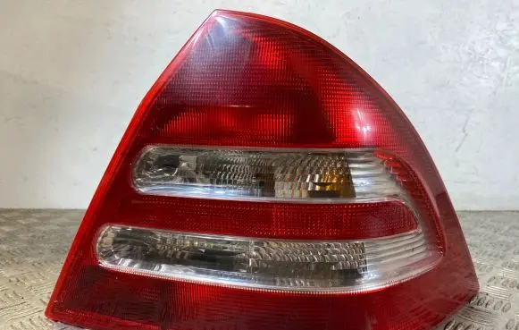 Mercedes-Benz C W203 Rear/tail lights 2038200264