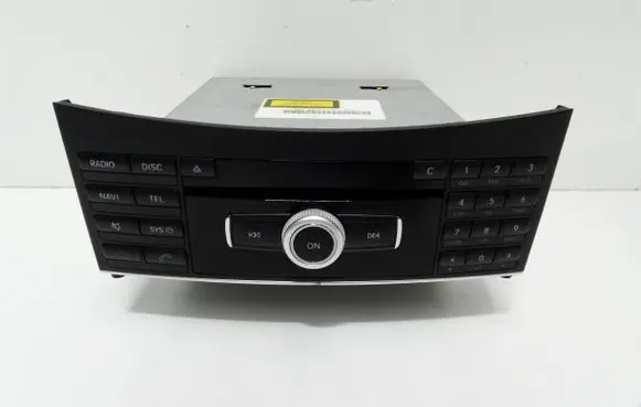 Mercedes-Benz E W212 Radio/CD/DVD/GPS head unit A2129003708 A2129028403 A2129018702