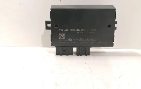 Volkswagen PASSAT B6 Tow bar trailer control unit/module 1K0907383F 3A001001