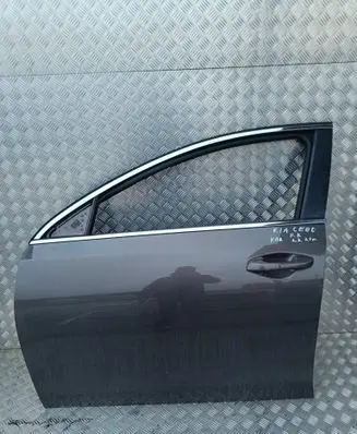 KIA Ceed Front door