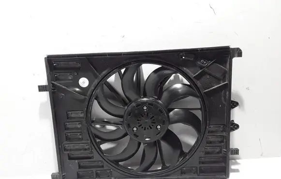 Volvo XC60 Radiator cooling fan shroud 32222287