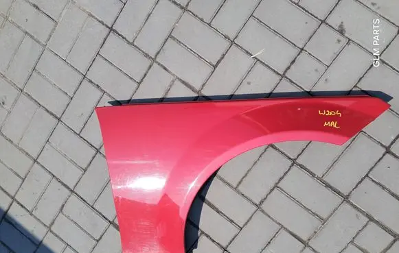 Mercedes-Benz C W204 Fender