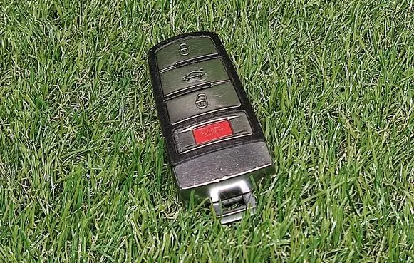 Volkswagen PASSAT CC Ignition key/card 3C0959752BB 5FA00906630
