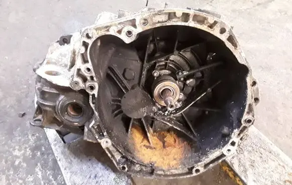 Renault Scenic III - Grand scenic III Manual 6 speed gearbox 8200939575