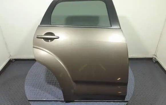 Mitsubishi Outlander Rear door 