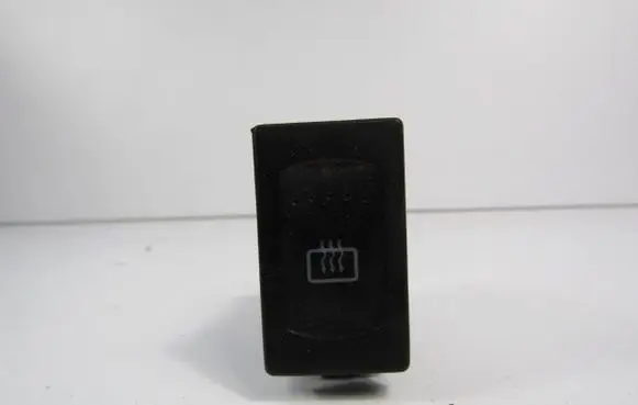 Volkswagen PASSAT B5.5 Windscreen/window heater switch 3B0959621