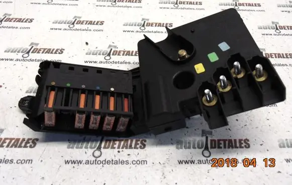 Mercedes-Benz E W211 Fuse module A2115460641