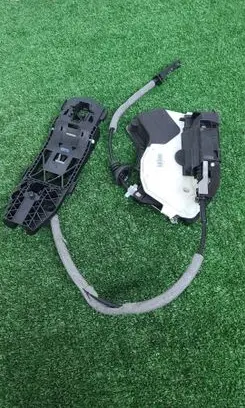 Volkswagen Polo V 6R Loading door lock 