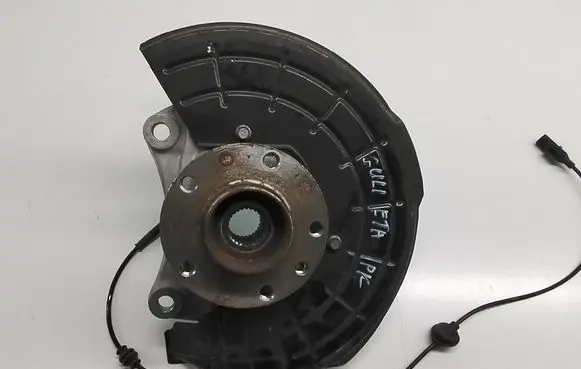 Alfa Romeo Giulietta Front wheel hub 28A32205