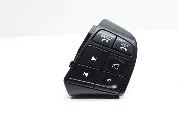 Steering wheel buttons/switches