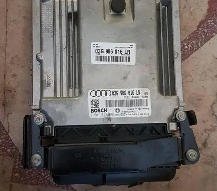 Audi A4 S4 B7 8E 8H Engine control unit/module ECU 03G906016LR