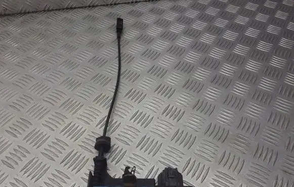 Volvo S80 Front door lock