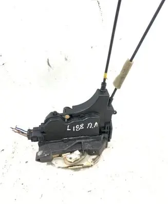 Mitsubishi Grandis Front door lock