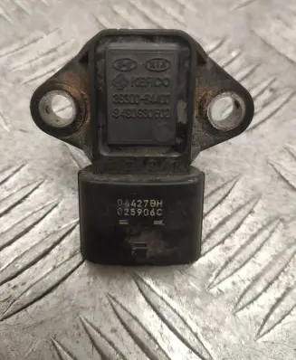 Hyundai ix35 Air pressure sensor 3930084400