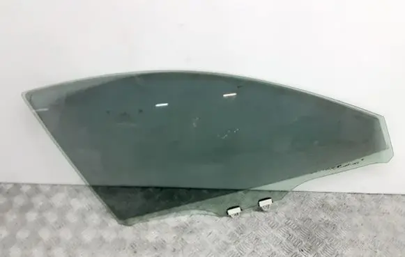 Mazda CX-5 Front door window glass four-door KD5358512