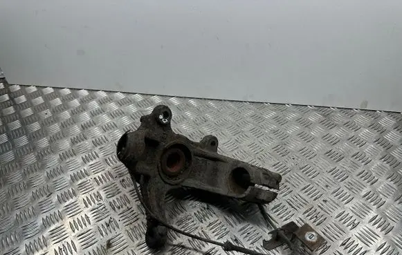Ford Mondeo MK IV Front wheel hub
