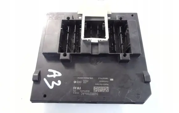 Audi A3 S3 8V Comfort/convenience module 5Q0937084AC