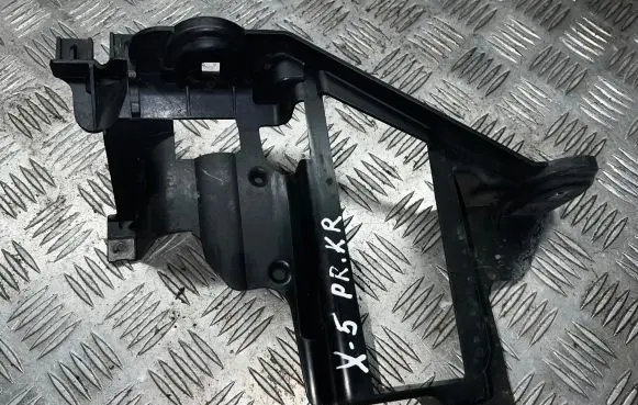 BMW X5 E53 Headlight/headlamp mounting bracket 224567