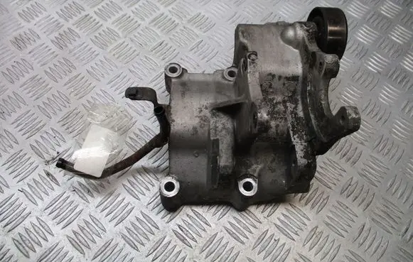 KIA Sportage Alternator belt tensioner pulley 