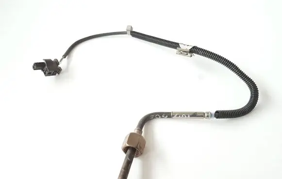 Mercedes-Benz C AMG W204 Exhaust gas temperature sensor A0081532728