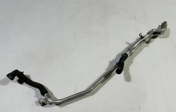 Jaguar F-Type Heater radiator pipe/hose 8W83-18C553