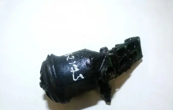 BMW 3 E36 Oil filter cover 1727527