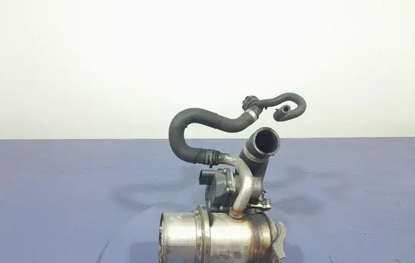 Skoda Octavia Mk3 (5E) EGR valve cooler 04L131512BQ