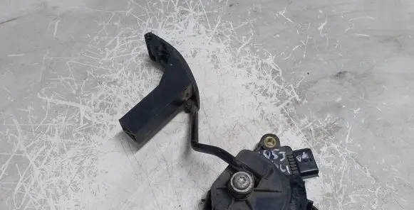 Renault Koleos I Accelerator throttle pedal 18002JY42A