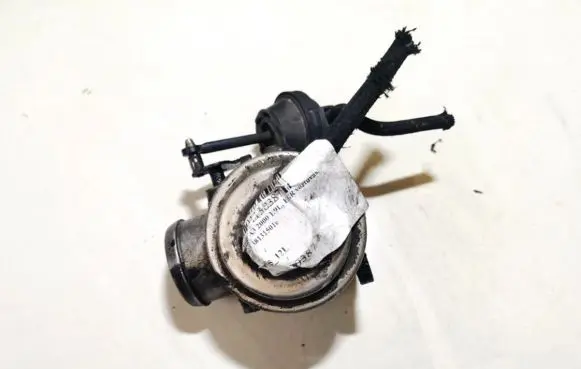 Audi A3 S3 8L EGR valve 038131501e 4899