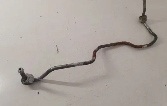Subaru Outback (BS) Fuel injector supply line/pipe 