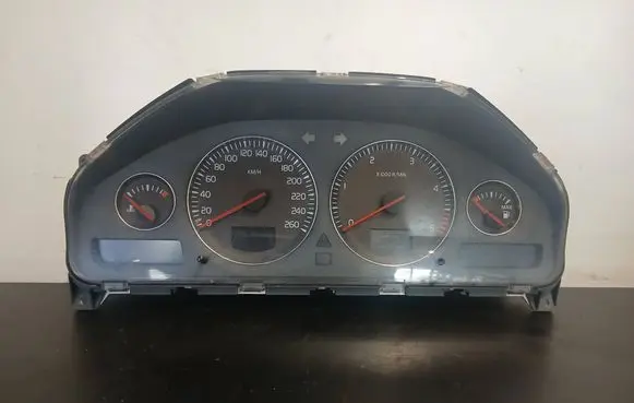Volvo XC90 Speedometer (instrument cluster) 30682276 8602890