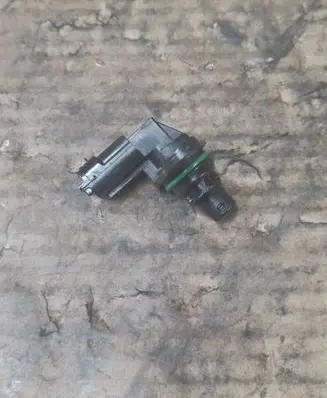 Ford Kuga II Camshaft position sensor BM5112K073AC