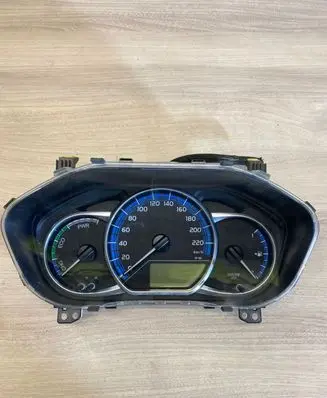 Toyota Yaris Speedometer (instrument cluster) 838000uc90 Mb1575703950