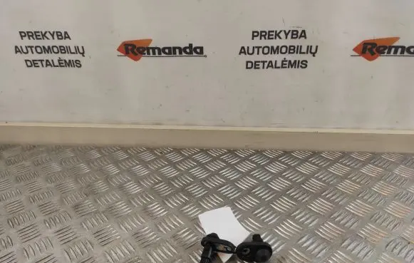 Toyota RAV 4 (XA50) Front door sensor 