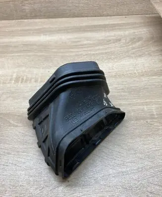 Audi Q5 SQ5 Air intake duct part 8K0129739B