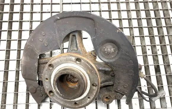 Peugeot 308 SW Front wheel hub spindle knuckle 