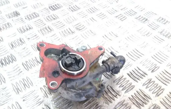 Renault Trafic II (X83) Vacuum pump 8200683981