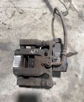 Opel Grandland X Rear brake caliper 9819059380