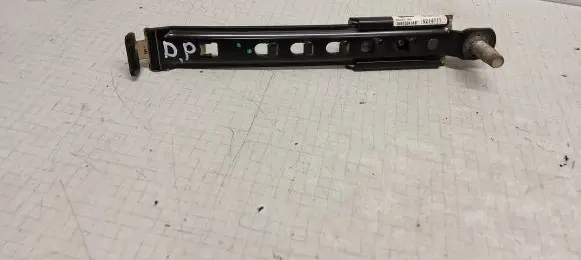 Jeep Grand Cherokee Seat belt adjustment rail 1015681 04610241AB 1022723213